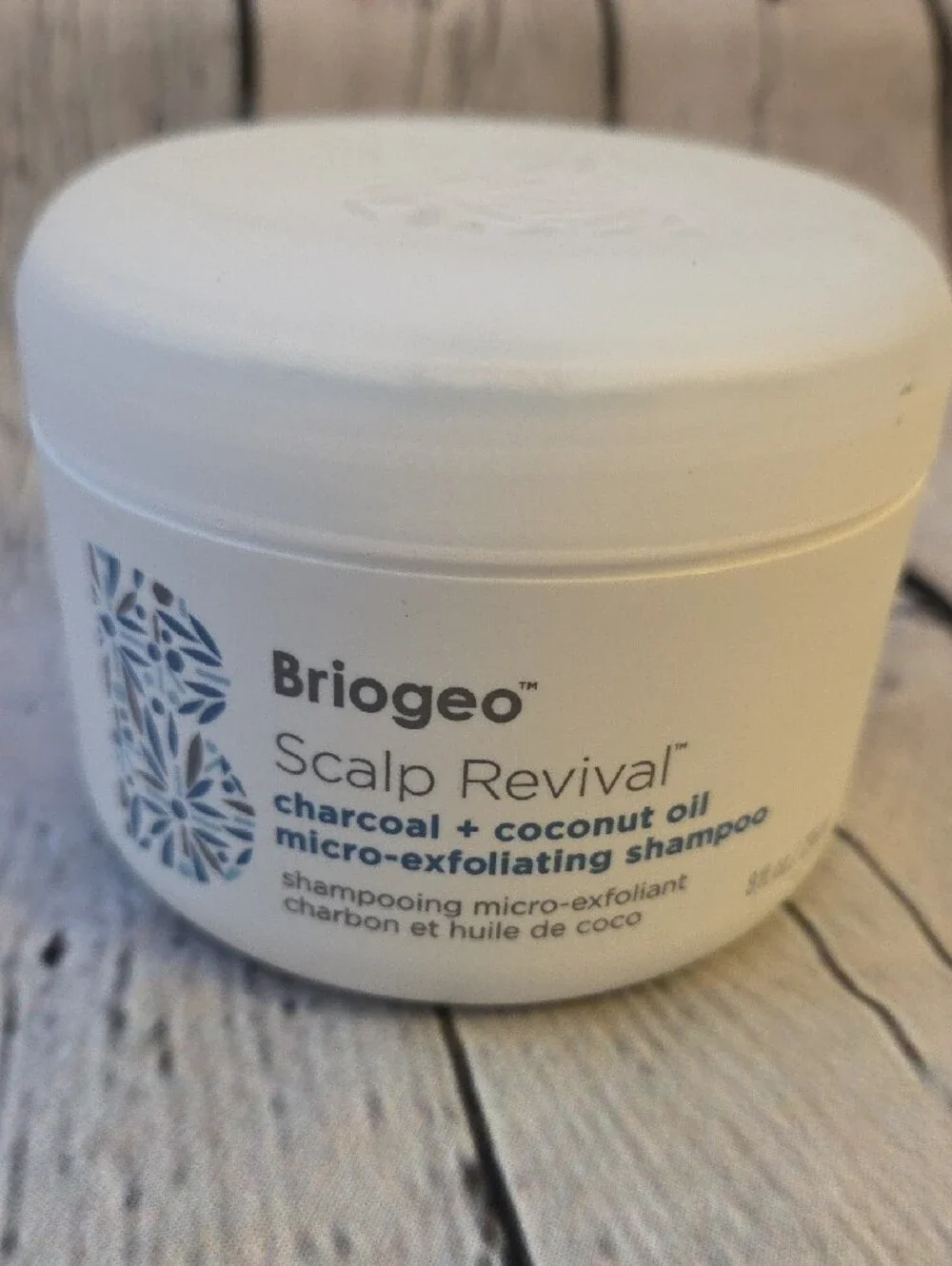 Briogeo Scalp Revival Charcoal Coconut Oil Micro-Exfoliating Shampoo 8oz 236ml